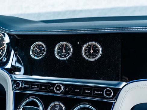Used 2022 Bentley Continental GT image 35
