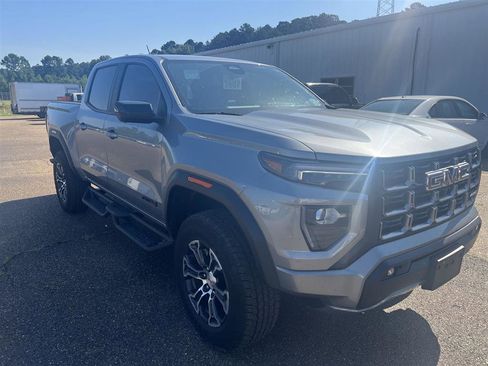 Used 2024 GMC Canyon AT4 w/ AT4 Premium Package AWD/4WD image 14