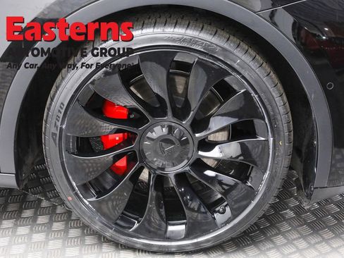 Used 2022 Tesla Model Y Performance image 30