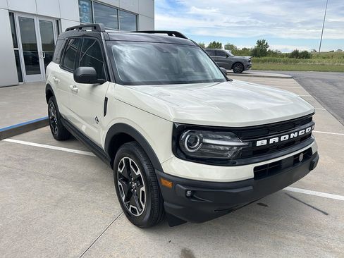 Used 2024 Ford Bronco Sport Outer Banks w/ Tech Package AWD/4WD image 7