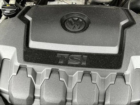 Used 2019 Volkswagen Tiguan SEL AWD/4WD image 31