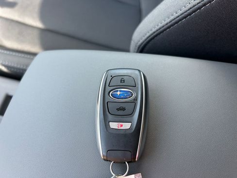 Certified 2025 Subaru Crosstrek 2.0i Premium image 33