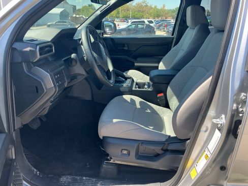 Used 2025 Toyota Tacoma SR5 RWD image 7