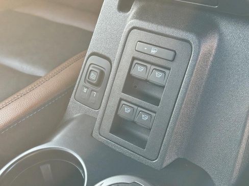 Used 2024 Ford Bronco Outer Banks image 25