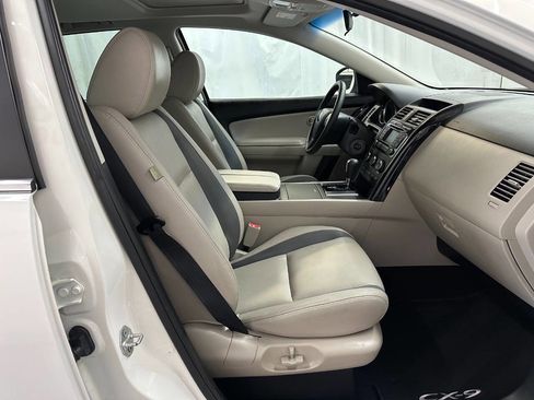Used 2012 MAZDA CX-9 Touring w/ Moonroof & Bose Audio Pkg image 11