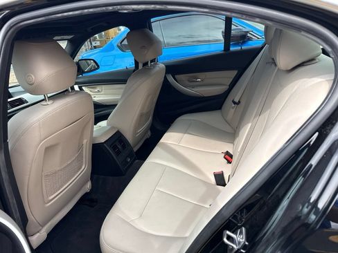 Used 2015 BMW 320i Sedan RWD image 9