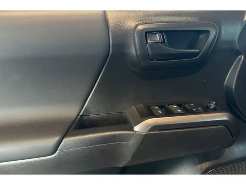 Certified 2023 Toyota Tacoma 4x4 Double Cab image 11