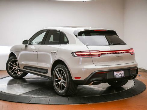 Certified 2026 Porsche Macan AWD/4WD image 6
