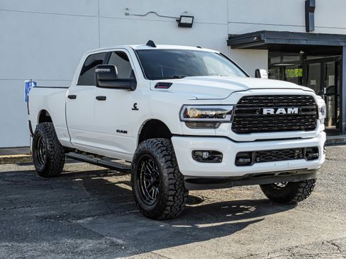 Used 2023 RAM 2500 Big Horn w/ Level 1 Equipment Group image 5