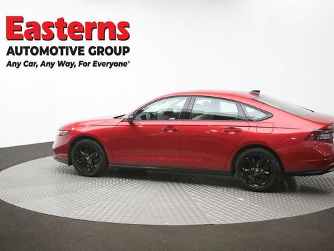 Used 2025 Honda Accord SE image 61