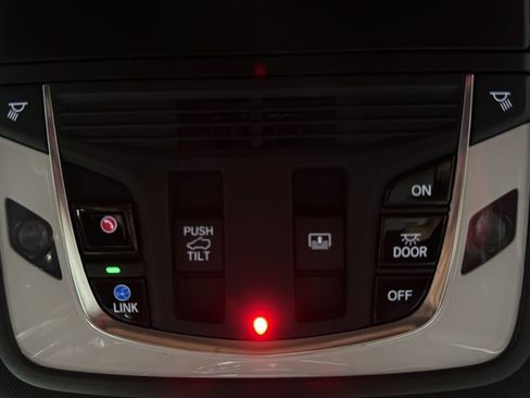 Used 2021 Acura RDX w/ Advance Package AWD/4WD image 38