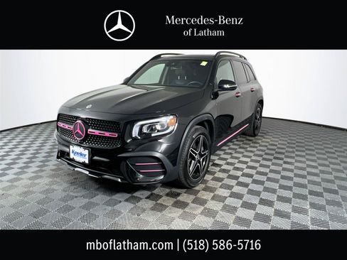 Used 2022 Mercedes-Benz GLB 250 4MATIC image 1