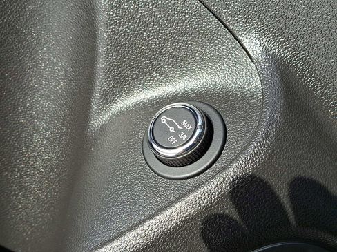 Certified 2023 Buick Encore GX Select w/ Experience Buick Package image 26