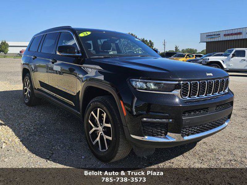 Certified 2024 Jeep Grand Cherokee L Limited w/ Luxury Tech Group II image 1