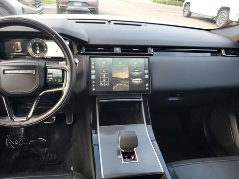 Used 2025 Land Rover Range Rover Velar Dynamic SE AWD/4WD image 13