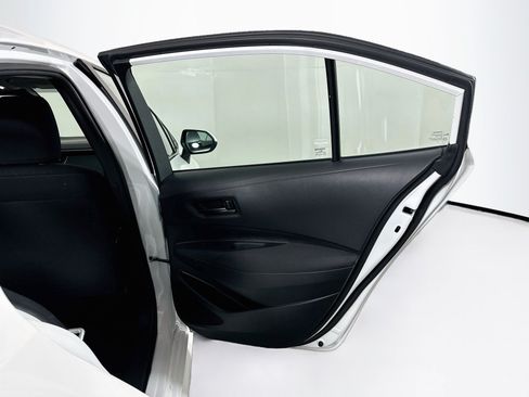 Used 2024 Toyota Corolla LE FWD image 28