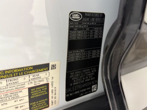 Used 2021 Land Rover Defender 110 X-Dynamic SE AWD/4WD image 24
