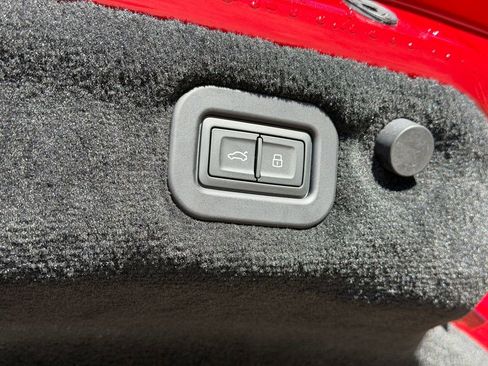 Used 2024 Bentley Continental GT V8 image 37