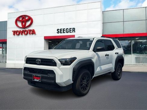 Used 2026 Toyota 4Runner SR5 AWD/4WD image 10