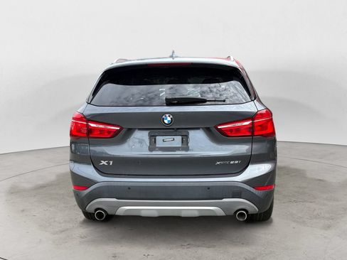 Used 2019 BMW X1 xDrive28i w/ Convenience Package AWD/4WD image 4