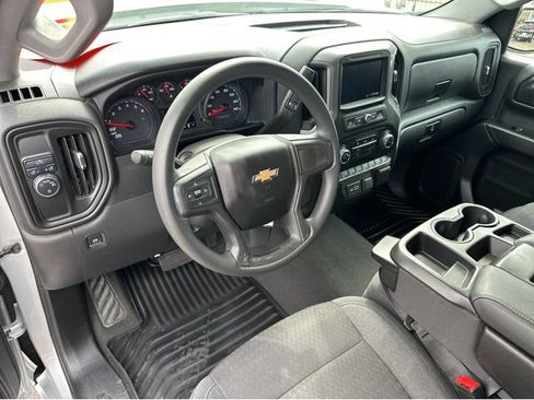 Certified 2022 Chevrolet Silverado 1500 Custom RWD image 6