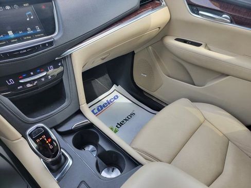 Used 2019 Cadillac XT5 Luxury FWD image 27