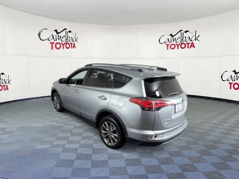 Used 2017 Toyota RAV4 Limited FWD image 9