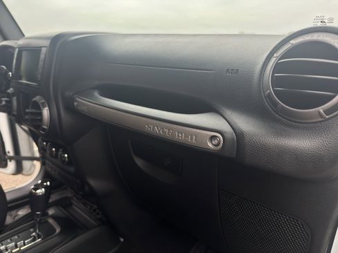 Used 2017 Jeep Wrangler Sport AWD/4WD image 30