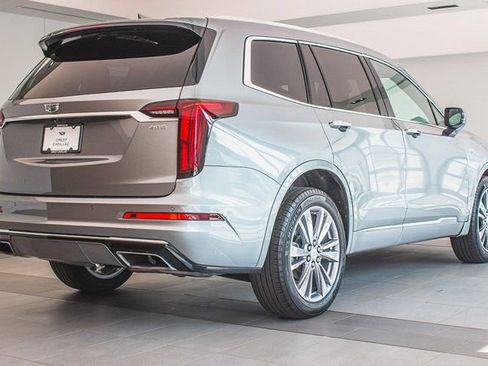 Certified 2024 Cadillac XT6 Premium Luxury image 6
