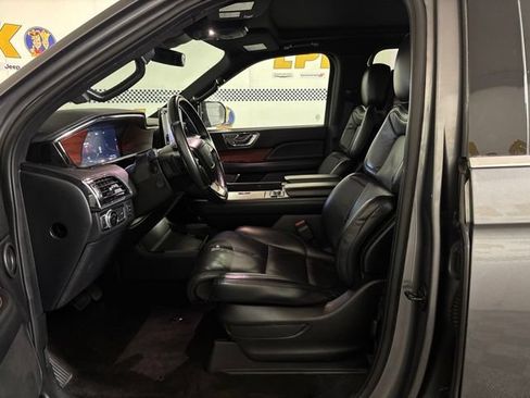 Used 2021 Lincoln Navigator Reserve AWD/4WD image 10