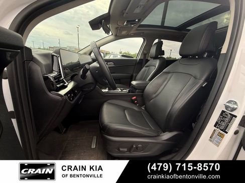 Certified 2025 Kia Sportage EX w/ Premium Package AWD/4WD image 22