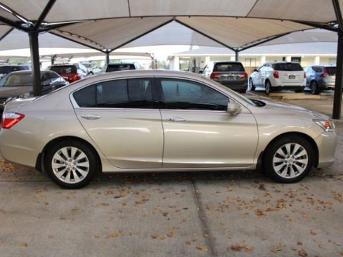 Used 2015 Honda Accord EX-L image 8