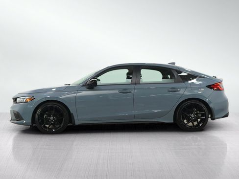 Used 2024 Honda Civic Sport image 2