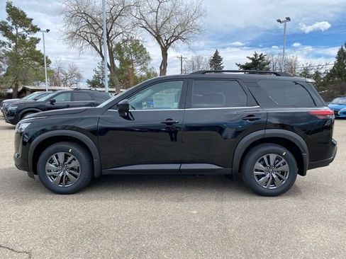 New 2026 Nissan Pathfinder SV image 2