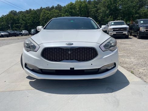Used 2016 Kia K900 Luxury RWD image 2