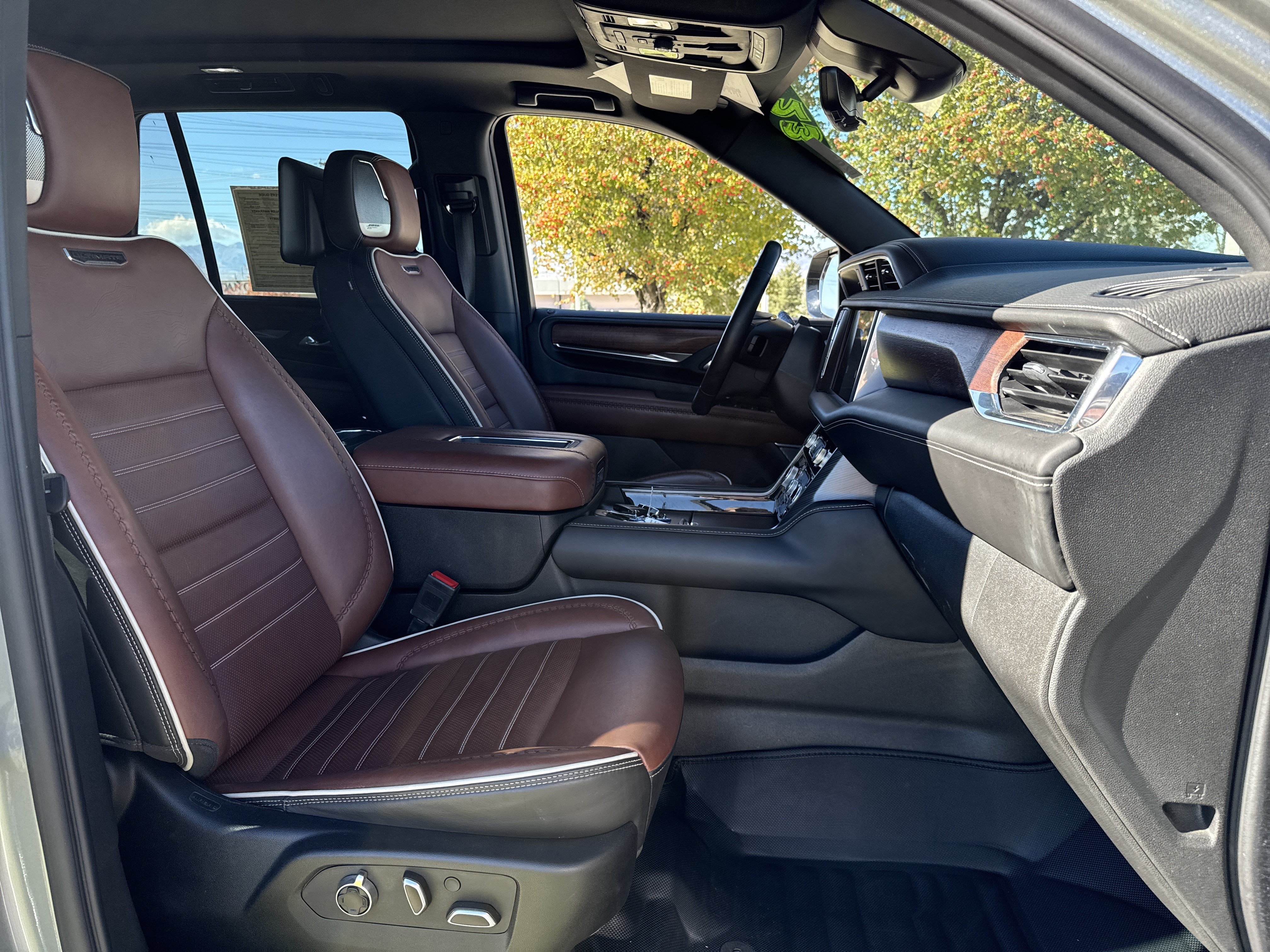 Certified 2023 GMC Yukon Denali Ultimate AWD/4WD image 19