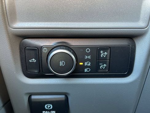 Used 2021 Ford F150 XLT AWD/4WD image 27