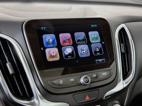 Used 2018 Chevrolet Equinox LT w/ Sun & Infotainment Package AWD/4WD image 14