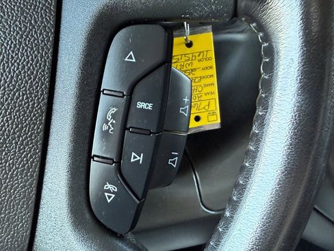 Used 2022 Chevrolet Express 2500 w/ Driver Convenience Package RWD image 33