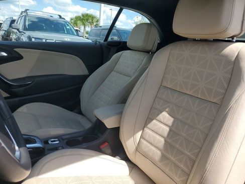 Used 2018 Buick Cascada Premium FWD image 17