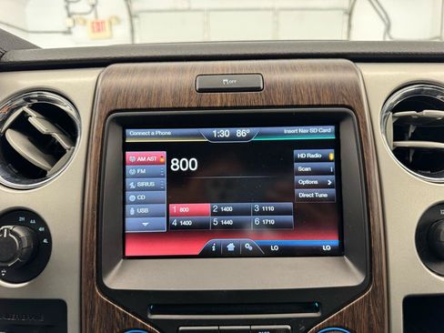 Used 2014 Ford F150 Lariat w/ Equipment Group 502A Luxury AWD/4WD image 28