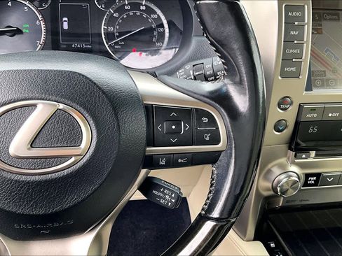 Used 2020 Lexus GX 460 Premium w/ Premium Package AWD/4WD image 23