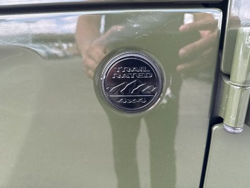 Certified 2020 Jeep Wrangler Unlimited Sahara image 36