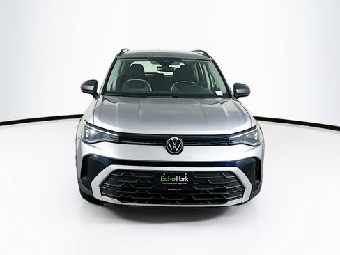 Used 2025 Volkswagen Taos S FWD image 2