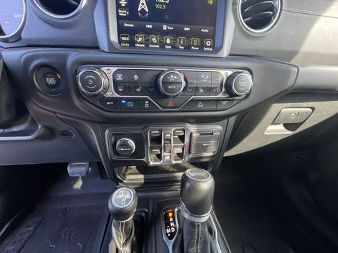 Used 2022 Jeep Wrangler Unlimited Sahara w/ Cold Weather Group image 35