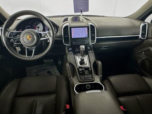 Used 2017 Porsche Cayenne S image 26