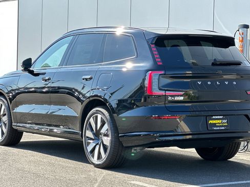 New 2025 Volvo EX90 Ultra image 3