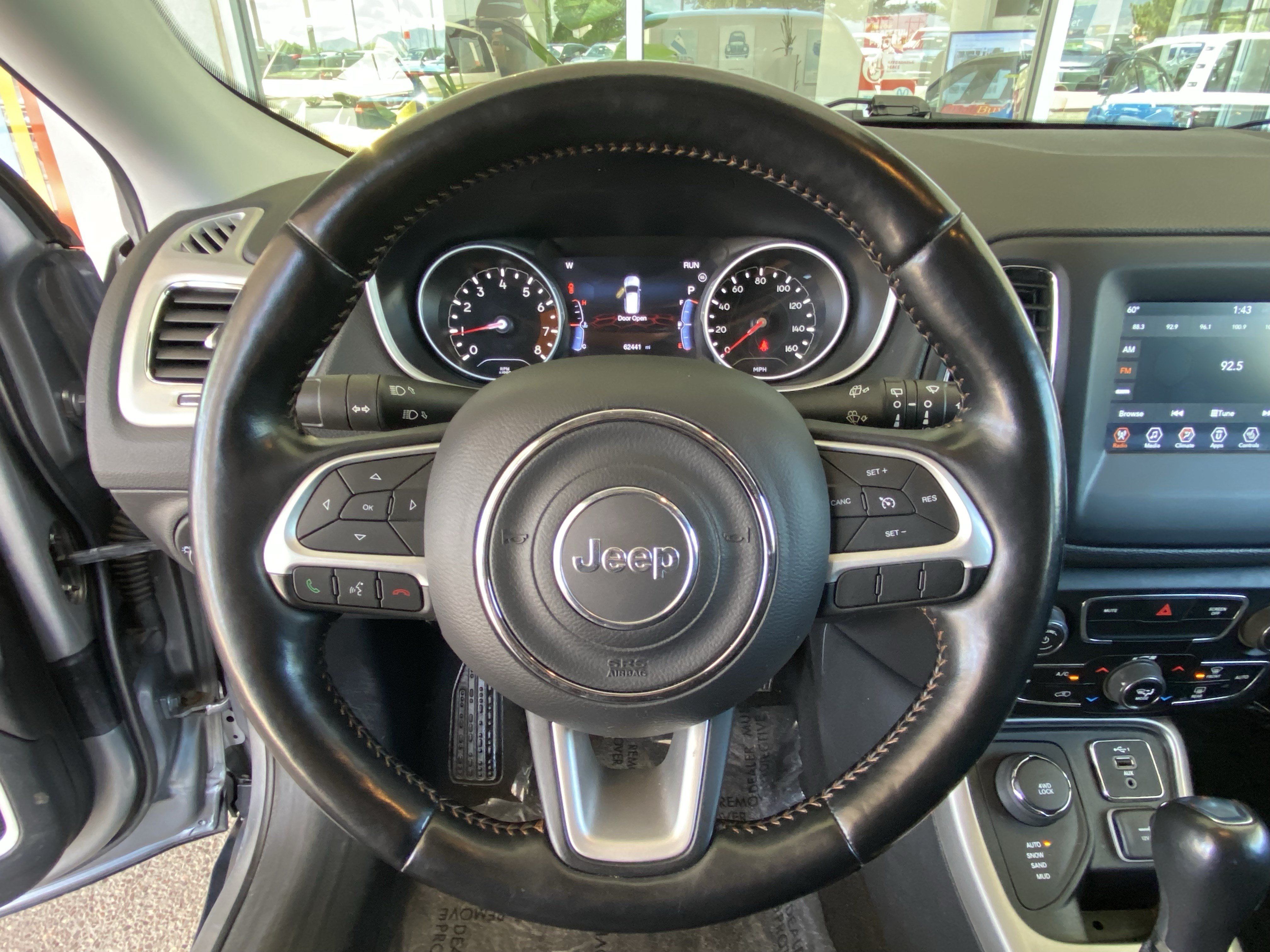 Used 2021 Jeep Compass Latitude w/ Convenience Group AWD/4WD image 29