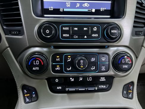 Used 2018 GMC Yukon Denali w/ Denali Ultimate Package AWD/4WD image 24