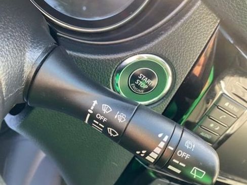 Used 2019 Nissan Rogue SV image 26